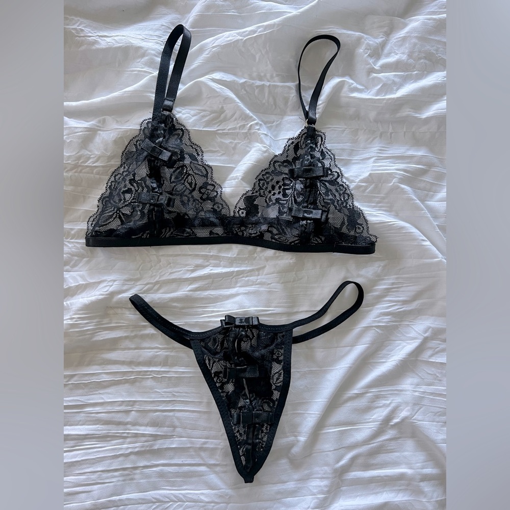 Black two piece lingerie